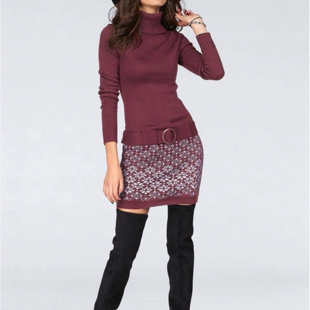 NWOT Venus Sweater Dress